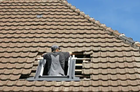 Pose de velux - Moyaux